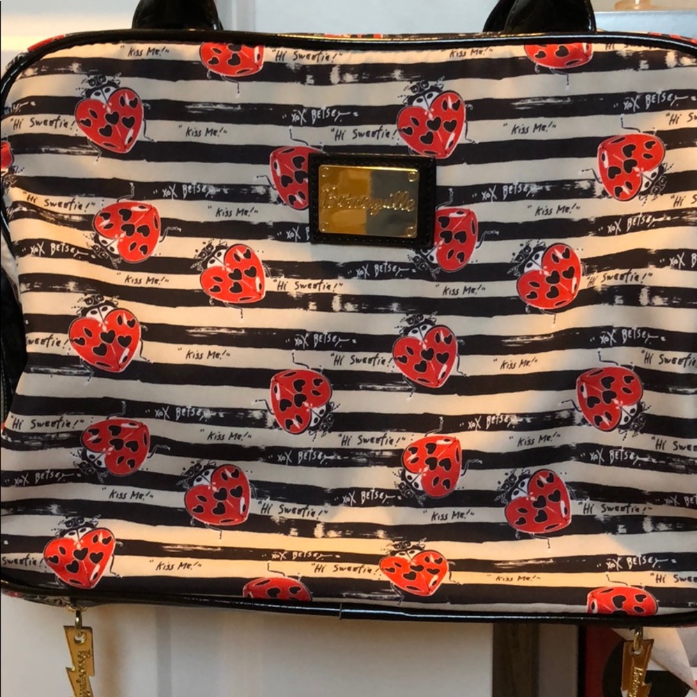 Fun Betsey Johnson makeup bag